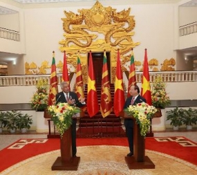 PM Wickremesinghe meets Vietnam Prime Minister