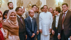 President meets Sri Lankan community in Iran