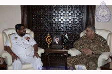 Commander of the Navy calls on Chief of Army Staff of Pakistan