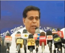 General Secretaries leaving SLFP is nothing new and no big loss as party men stay in line
