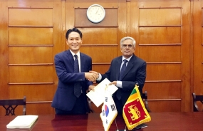 Korea provides 190 garbage compactors for Sri Lanka