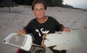 MH370 search: New debris found on Madagascar beach