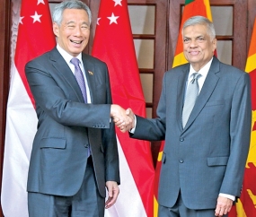 Singapore PM calls on Prime Minister