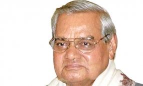 Former Indian PM Atal Bihari Vajpayee dead