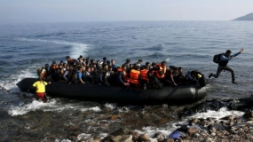 Migrant crisis: &#039;One million enter Europe in 2015&#039;