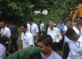 PM visits Meethotamulla