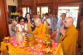 Sacred Relics of Lord Buddha enshrined in Ha Noi