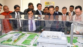President visits modern waste management center in Tokyo