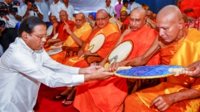 President awards Credentials to new Anu Nayaka Thera of Kotte Sri Kalyani Samagri Dhamma Maha Sangha Sabha
