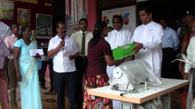 Minister distributes equipment for Samurdhi beneficiaries