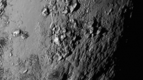 New Horizons: Images reveal ice mountains on Pluto