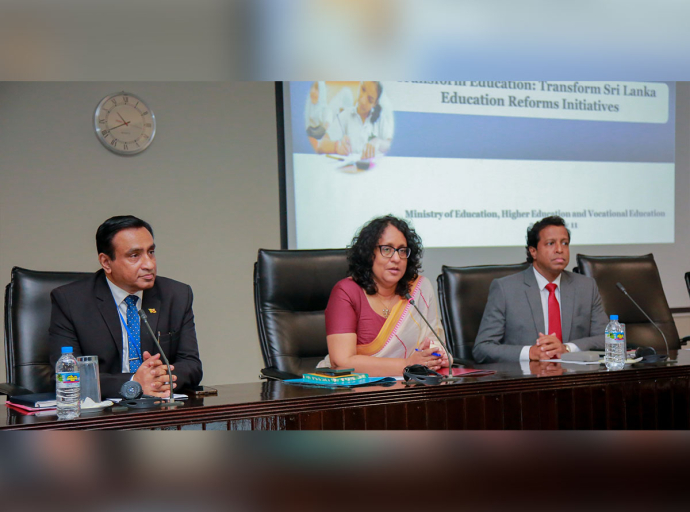 Prime Minister presents Parliamentarians on Proposed New Education Reforms
