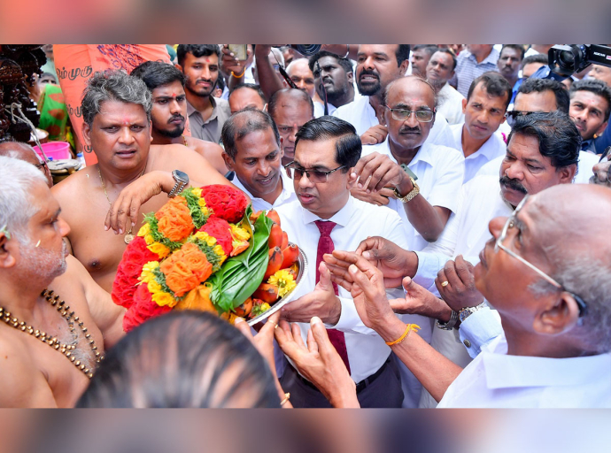 Secretary to the President Participates in Religious Offerings at Annual Aadi Vel Festival