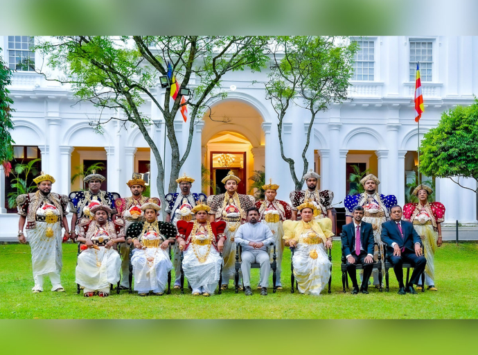 The ‘Sannasa’ Informing Successful Conclusion of Historic Kandy Sri Dalada Perahera was Presented to the President