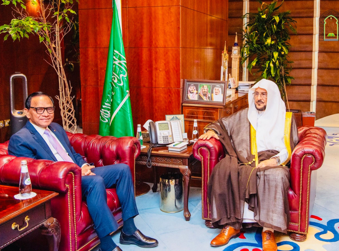 Saudi Minister of Islamic Affairs receives Sri Lanka Ambassador to Saudi Arabia