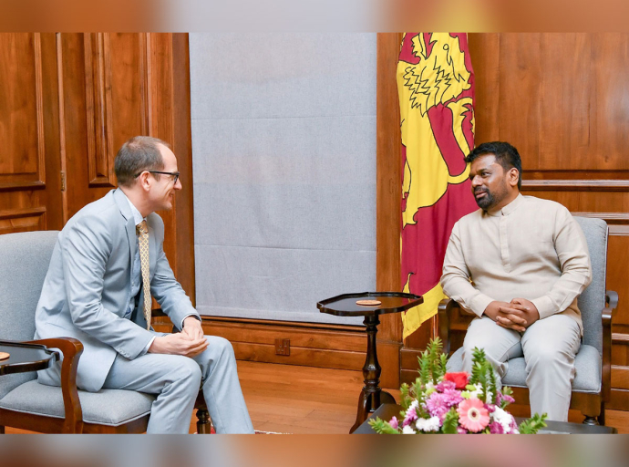 President Meets Canadian High Commissioner
