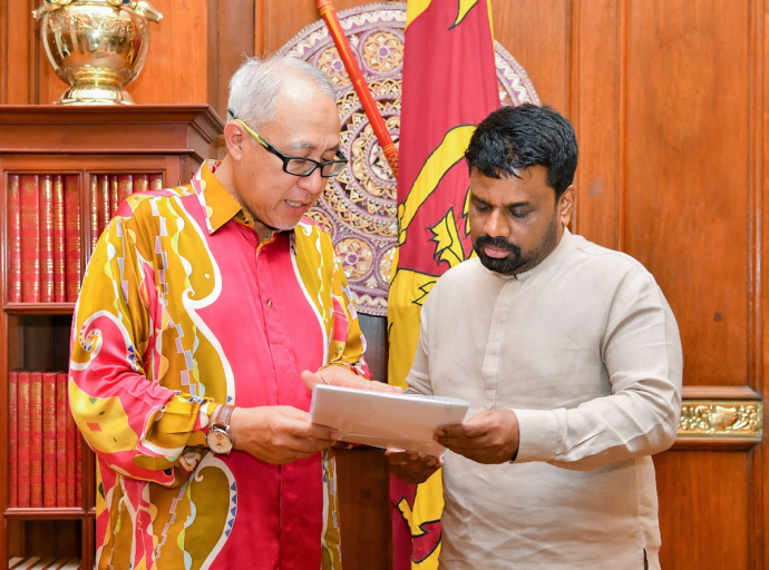 Malaysian High Commissioner Calls on President 