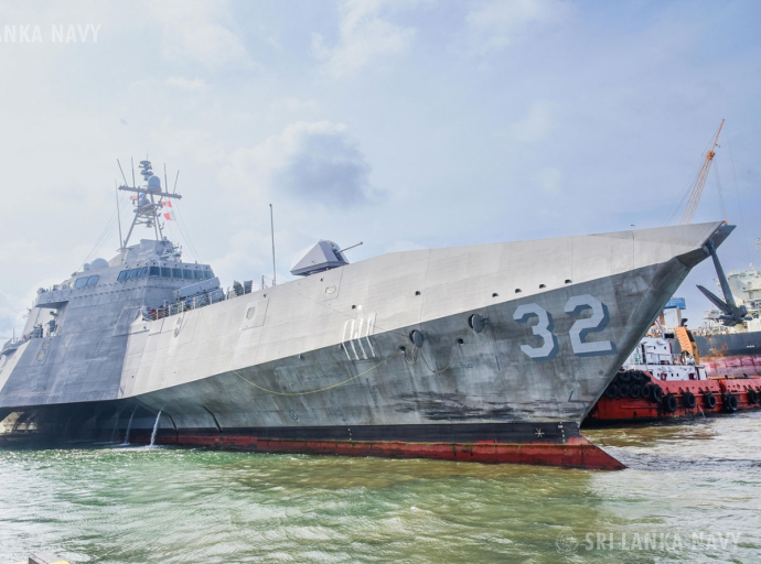 USS Santa Barbara arrives in Colombo