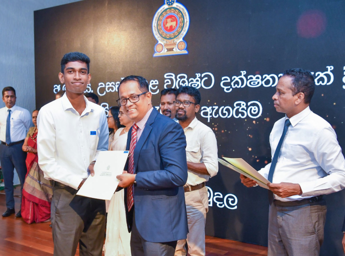 Outstanding A/L Students in Sabaragamuwa Province Recognized by the President’s Fund