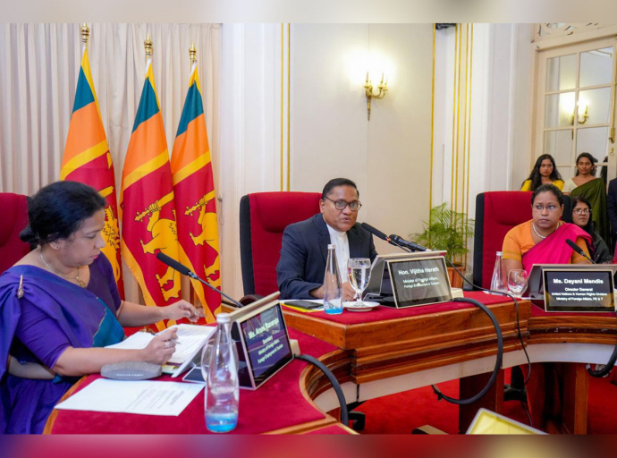 Foreign Minister briefs the Colombo-based Diplomatic Corps on current developments