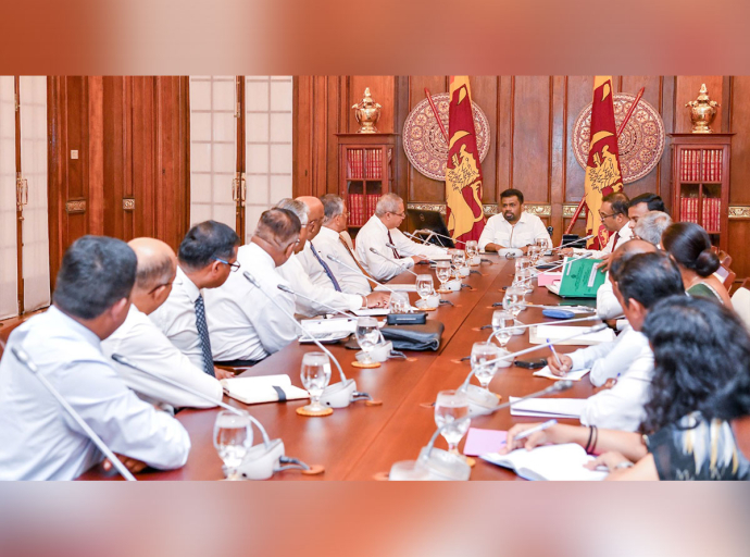 Special Discussion on Increasing Estate Workers’ Wages Presided by the President