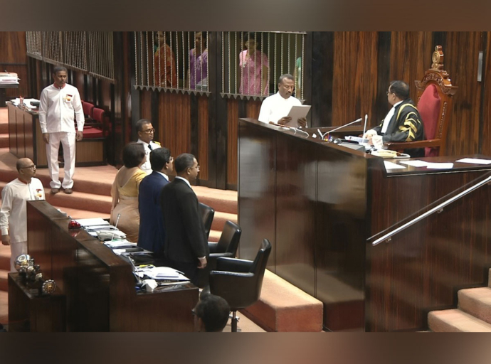 Naina Thambi Marrikkar Mohamed Thahir sworn in as a Member of Parliament
