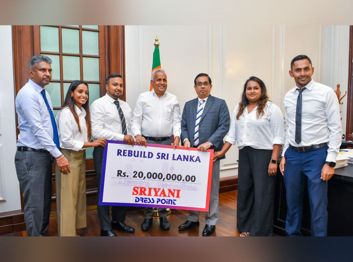 Rs. 20 Million Contribution from Sriyani Dress Point to ‘Rebuilding Sri Lanka’ Fund