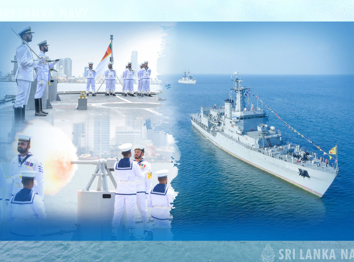 Naval artillery resounds in tribute on Independence Day 