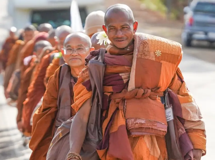 Global Peace Delegation of Monks Heads to Sri Lanka