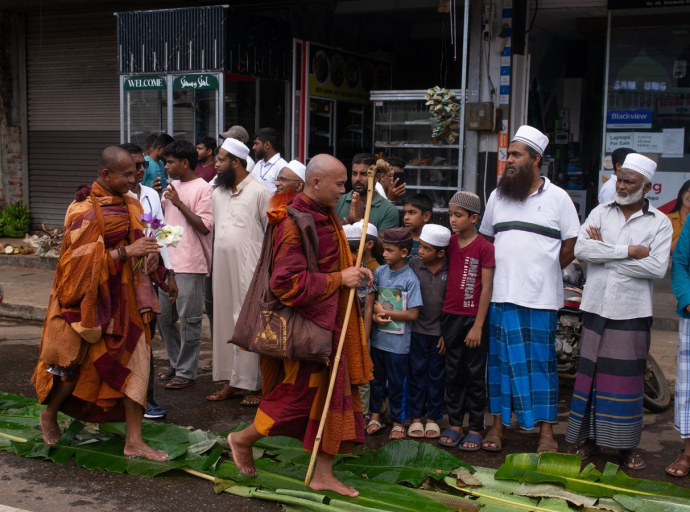 Peace Walk Enters Second Day from Aluvihare
