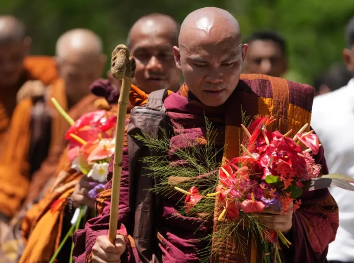 “Ehi Passiko” Peace Walk Enters Fifth Day from Tholangamuwa