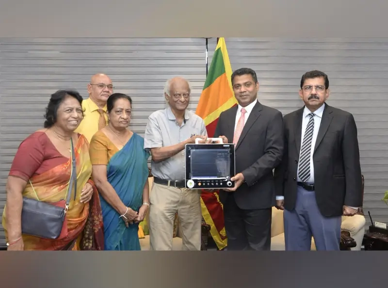 Colombo 75 Medics” Donates Six ICU Monitors Worth Rs. 1.7 Million to Health Ministry
