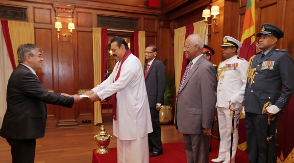 President Rajapaksa 4
