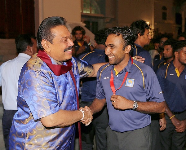 Cricket Team With President 3