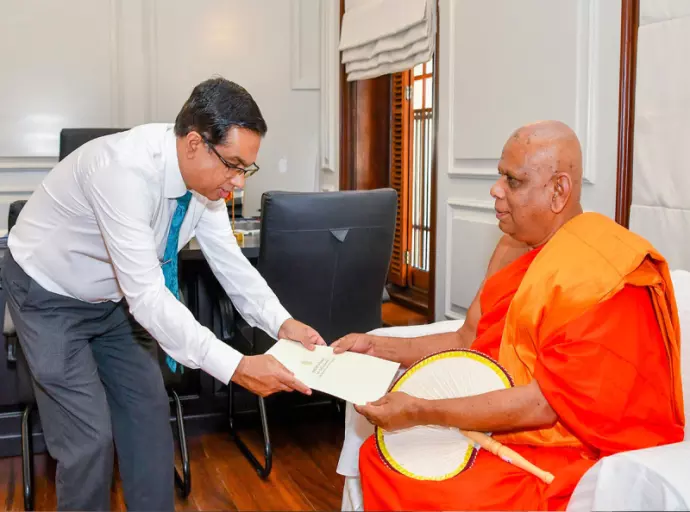 Most Ven. Dr. Gallelle Sumanasiri Thera Appointed as Chancellor of Rajarata University 