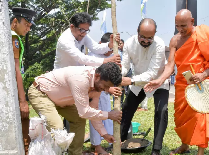 "Clean Sri Lanka" Urban Forest Project Launches Near Kelani Bridge