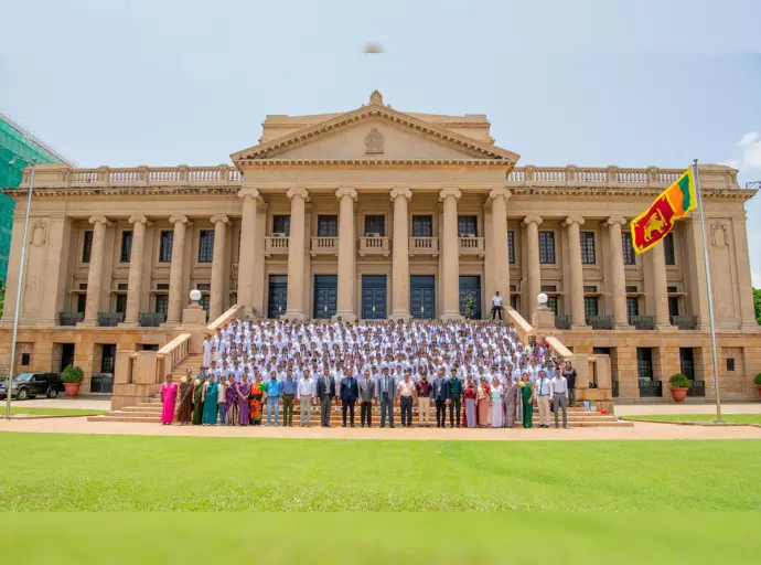 Students from Three Provinces Participate in Educational Visit to President’s House