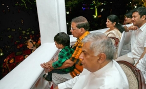President, PM view final Randoli Perahera in Kandy