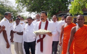 President visits Nagadeepa Purana Rajamaha Vihara