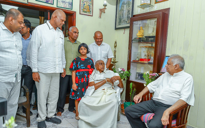 President Ranil Wickremesinghe Visits Former Minister Gamini Jayawickrama Perera