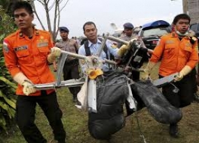 Indonesia Suspends Rescue of Air Asia Aircraft