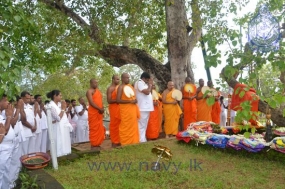 Navy flag blessing ceremony held at the sacred Jaya Sri Maha Bodhi