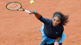Serena enters French Open final