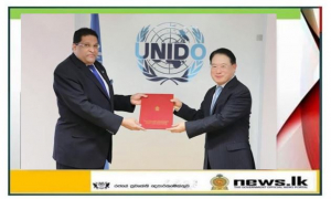 Permanent Representative Majintha Jayesinghe Presents Credentials to the UNIDO