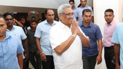 President attends premier of “Vishama Bagha”