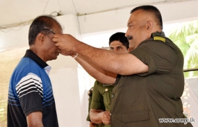 583 Brigade Troops Facilitate Provision of Spectacles to Civilians in Kuruwita