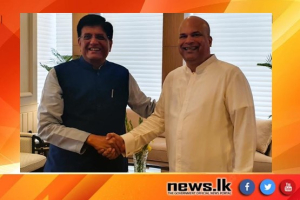 High Commissioner Moragoda meets Indian Minister of Commerce and Industry; discusses support for economic recovery through bilateral trade expansion