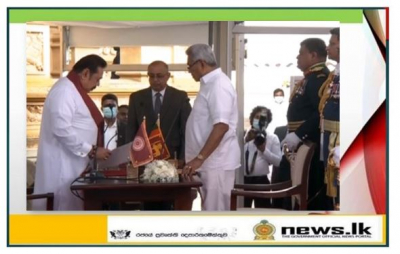 Mahinda Rajapaksa takes oath as new Prime Minister