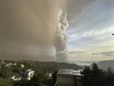 Volcano Erupts Near Philippine Capital, Shutting Down Manila Airport