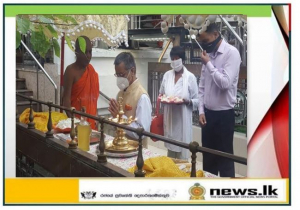 High Commissioner of India visits Gangaramaya Temple  and St Anthony&#039;s Church